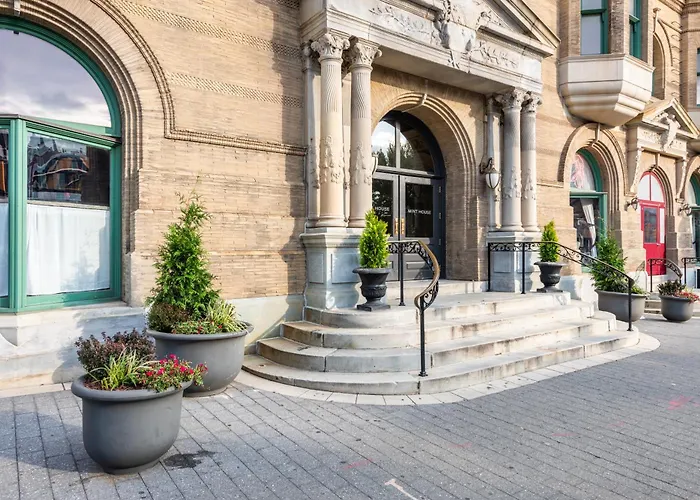 Mint House At The Divine Lorraine Hotel - Philadelphia